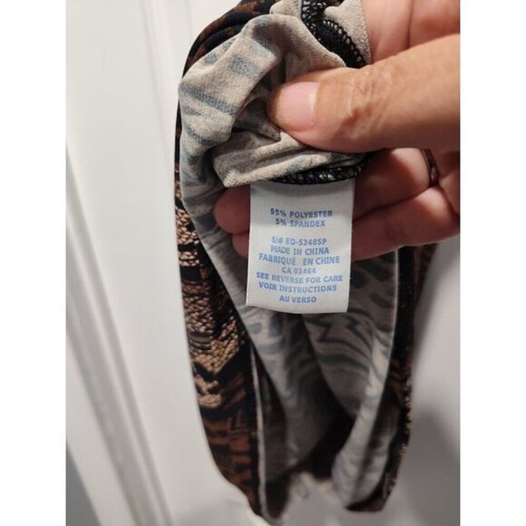 Ricki's Sz Medium‎ Snakeskin print V-Neck Sleeveless Top W/ Rucheing At Waist - Picture 6 of 12